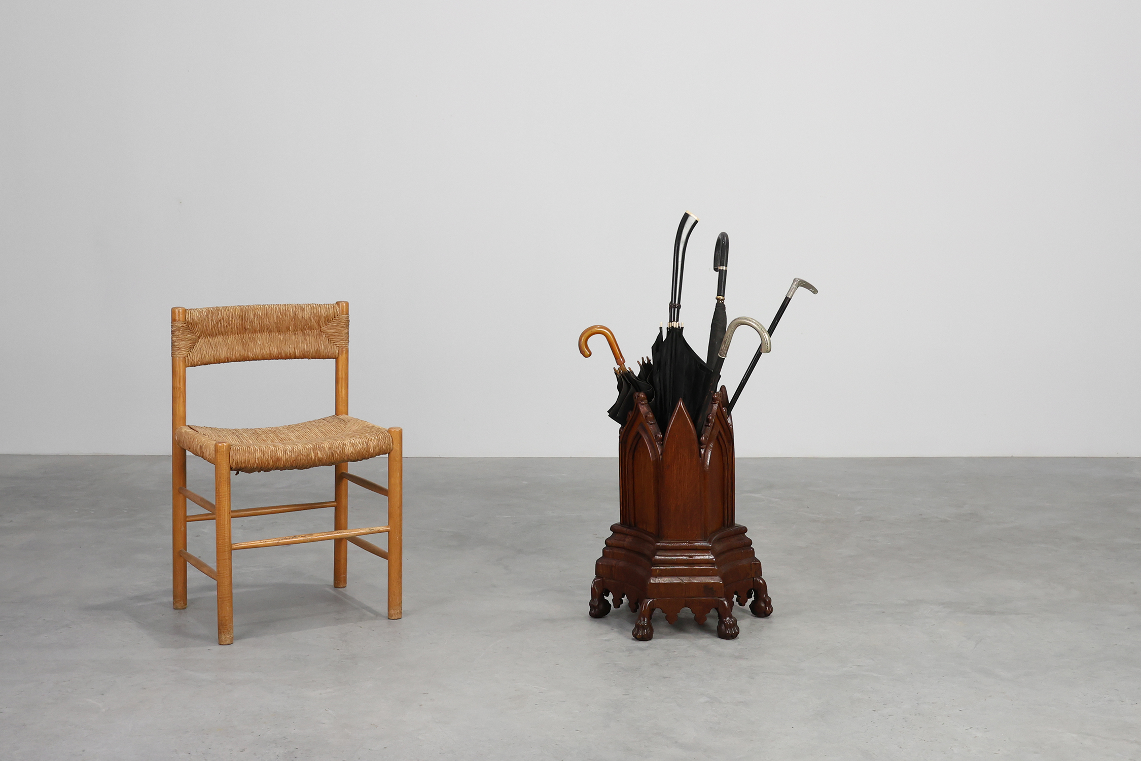 Neo-Gothic Oak Umbrella Stand with Sculptural Carving, France, 19th Centurythumbnail